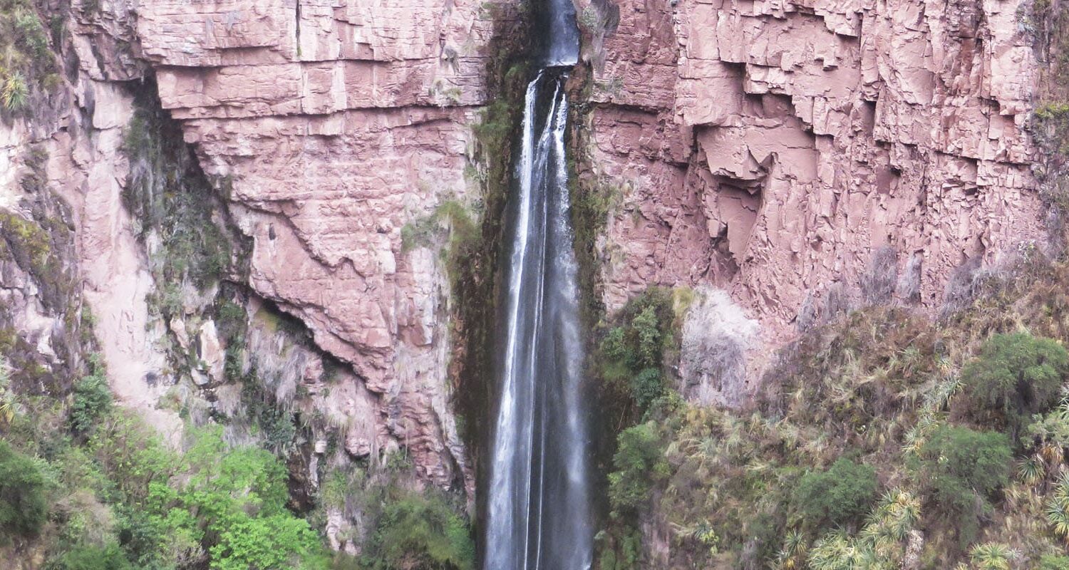Perolniyoc Waterfall Hike - Cachicata Trail
